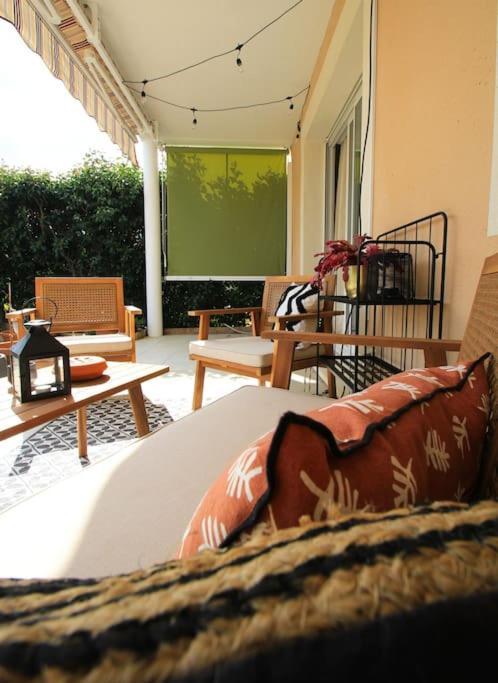 Péret Cosy Appartement Entre Vignes Et Garrigue Avec Piscine מראה חיצוני תמונה