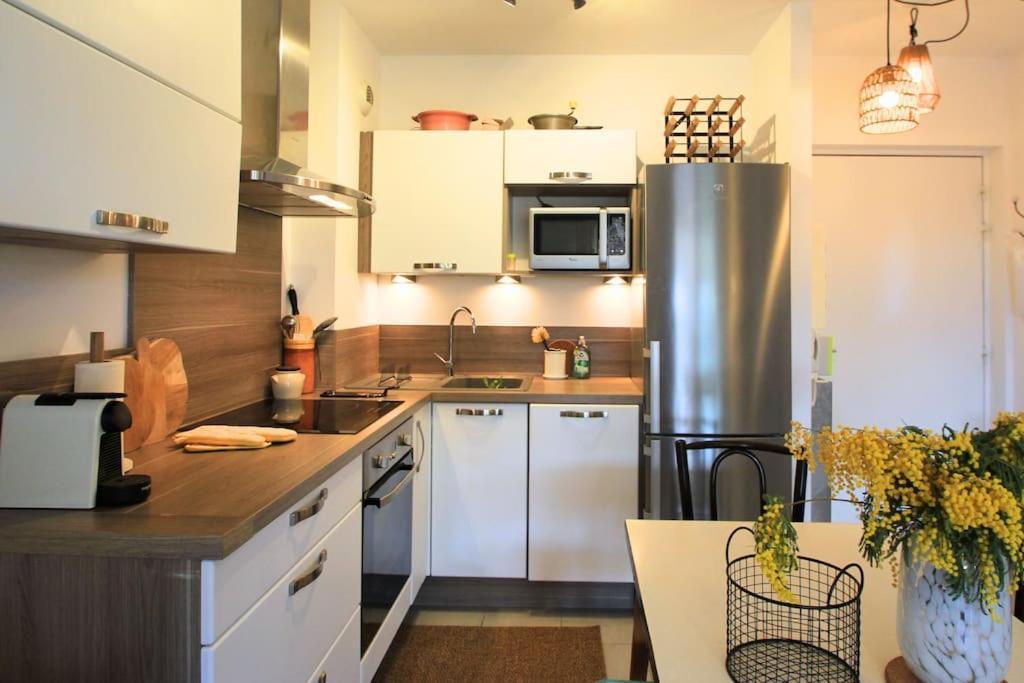 Péret Cosy Appartement Entre Vignes Et Garrigue Avec Piscine מראה חיצוני תמונה